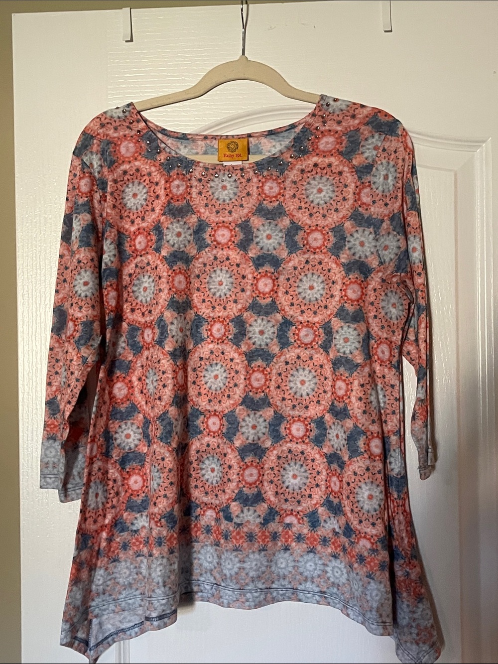 Ruby Rd. Coral and Blue Medallion 3/4 Sleeve Tunic Top